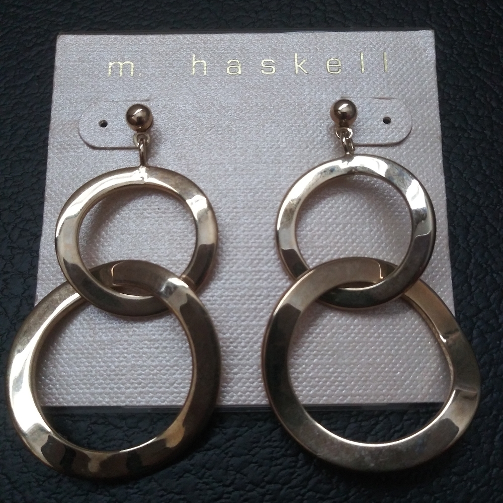 Dangle Earrings(NWT)